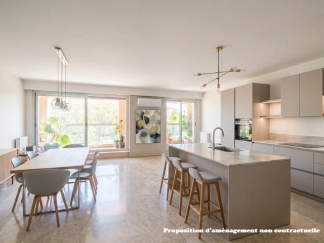 NICE PLACE MASSENA APPARTEMENT 4 PIECES DE 113M2 A VENDRE TERRASSE AVEC VUE DÉGAGÉE COULÉE VERTE CAVE PROCHE TOUTES COMMODITÉS