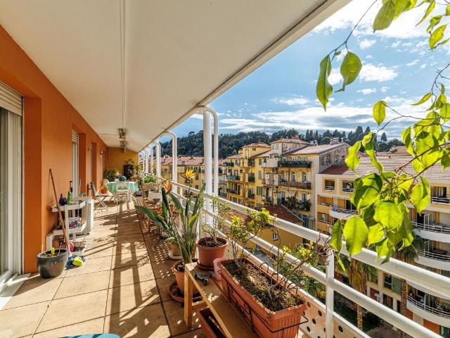 NICE Port 4 pièces 182m2 terrasses 50m2