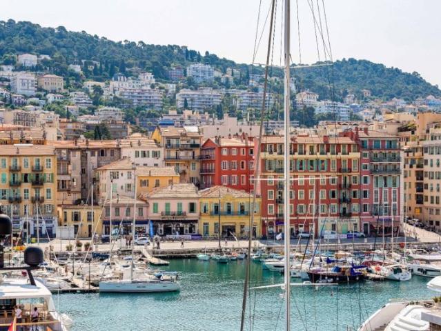 Nice Port 4P vue mer 100 m²