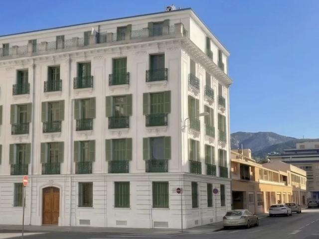 Nice Port – Programme de réhabilitation mixte | Habitation & meublés touristiques | Appartements & studios mezzanine 1 à 3 pièces, 15 à 75 m²