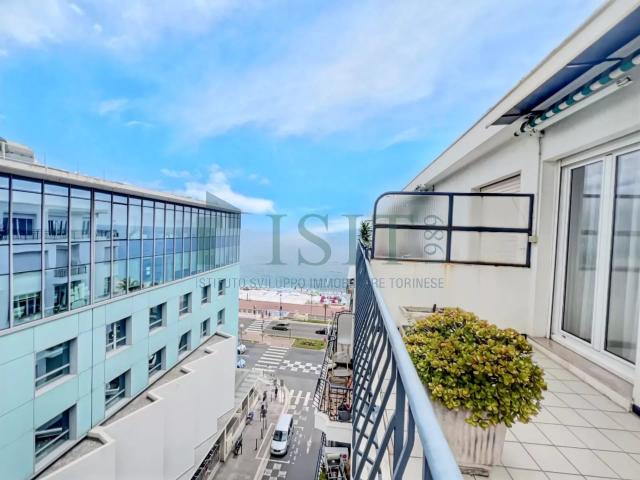NICE PROMENADE / 1. LANVAL MO4051