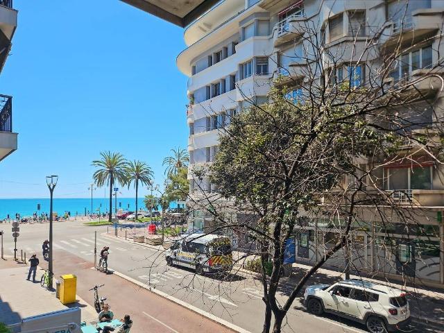NICE Promenade des Anglais / Studio rénové avec balcon
