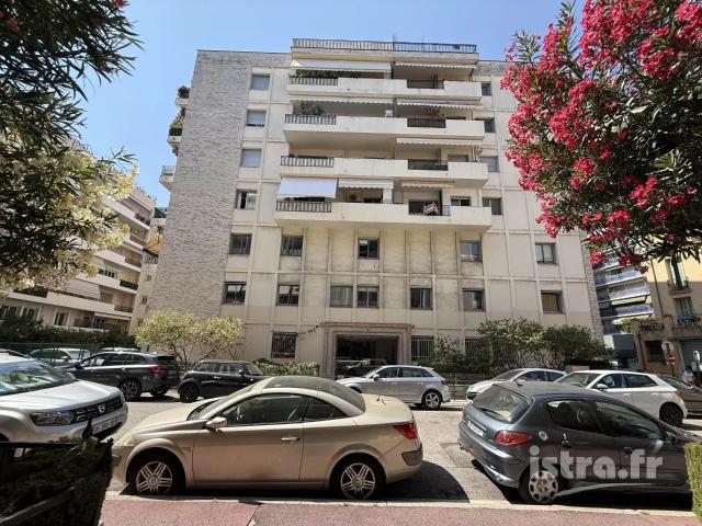 Nice quartier Musiciens: Vaste 3 pièces avec terrasse 82m² Nice