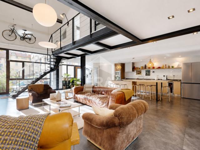 NICE RUE DE FRANCE: CHARMANT TRIPLEX 6 PIÈCES TRAVERSANT AVEC TERRASSE ET PARKING