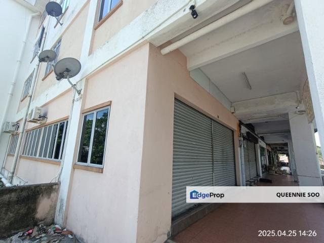 Nice Renovation Ground Floor Shop Lot For Rent