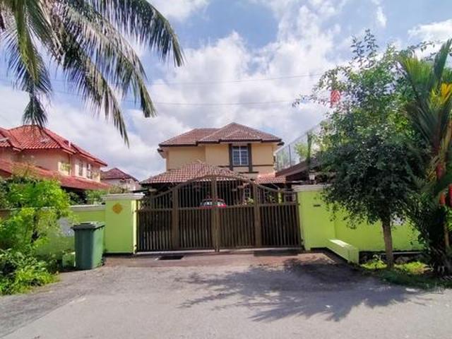 Nice Reno 2 Storey Bungalow Taman Tasik Semenyih for Sale
