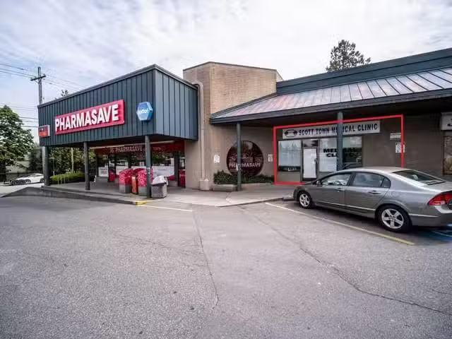 Nice Retail for lease in Surrey, Surrey, 9556 120 Street, 2249.