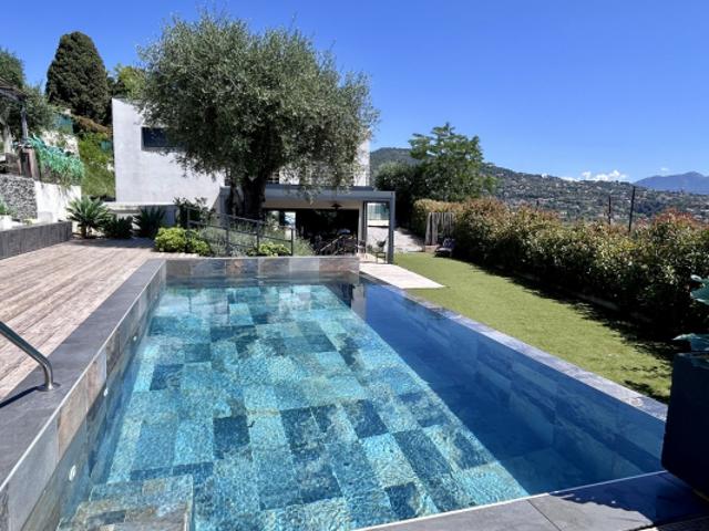 NICE RIMIEZ VILLA CONTEMPORAINE AVEC PISCINE