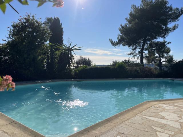 NICE RIMIEZ Lumineux studio avec vue panoramique dans domaine privé