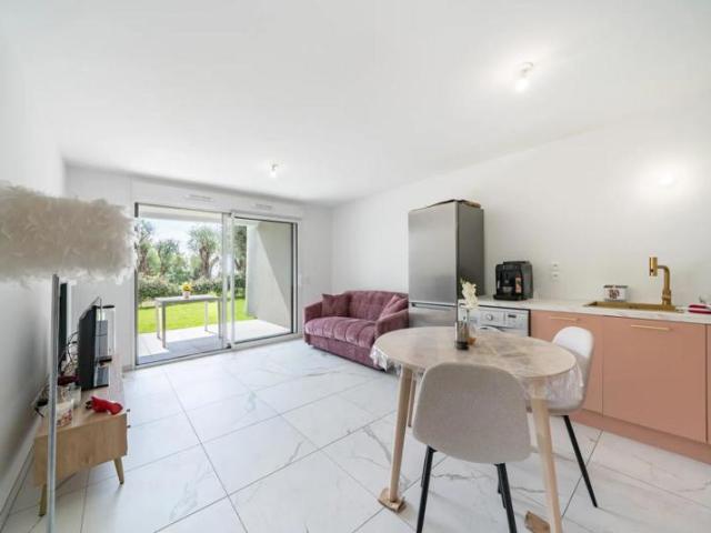 NICE Rimiez Studio neuf avec jardin, calme