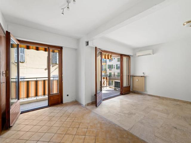Nice Riquier 3 Pièces À Rénover Avec Terrasse 68m² Nice