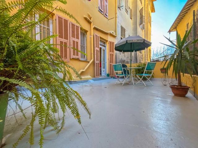 NICE RIQUIER 2 PIECES TERRASSE
