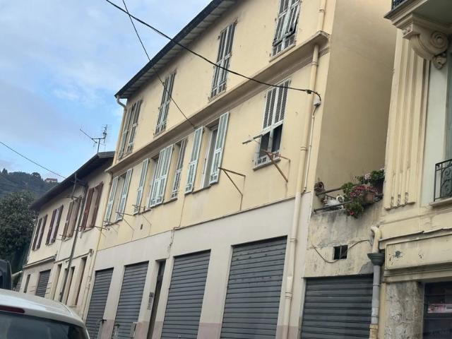 NICE RIQUIER/Dernier étage/vue dégagée/54 m2