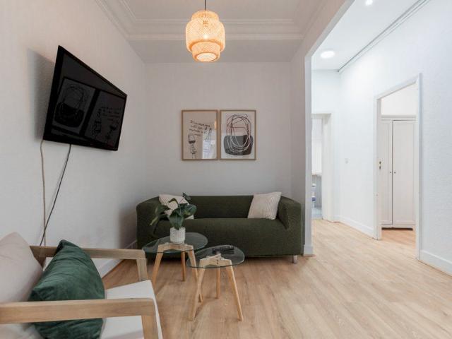 Nice room in Redondilla Street
