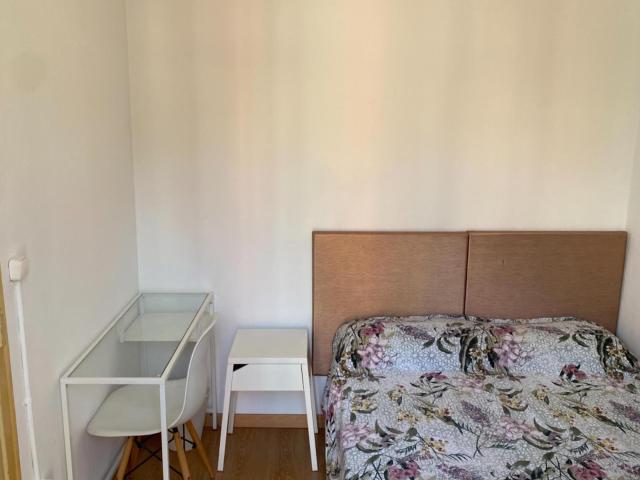 Nice room in the city