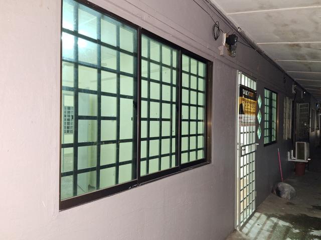 Nice Standard Unit Flat Cendana Blok 30 NEAR PoliteknikUTC