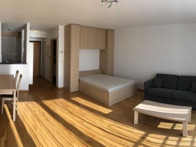 Nice standing full furnished and equipped flat