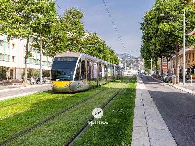 Nice Saint Roch Murs commerciaux loués 46m² Nice