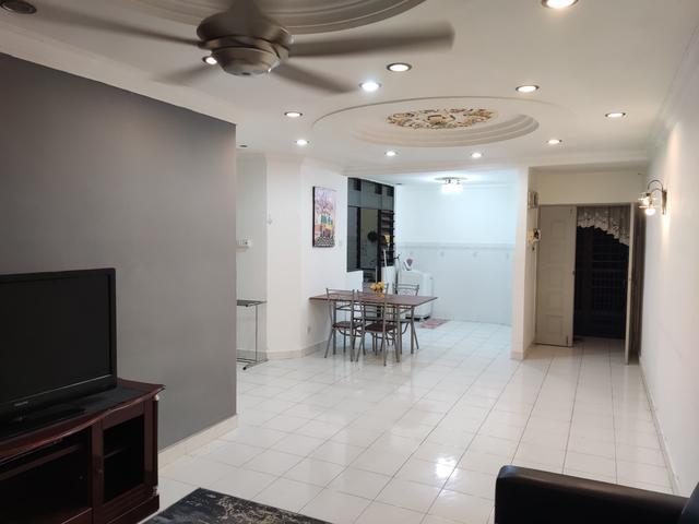 Nice Seaview PANTAI Apartment Bw near KTM Penang Sentral 920sf