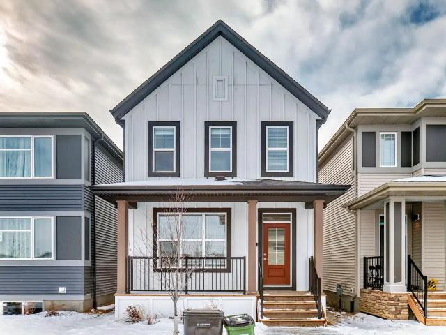 Nice Sigle Home With Double Garage
