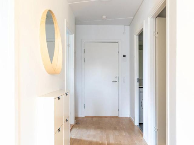 Nice single bedroom in shared flat in Holmen