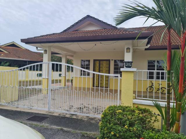 Nice single storey semiD In S3 for sale