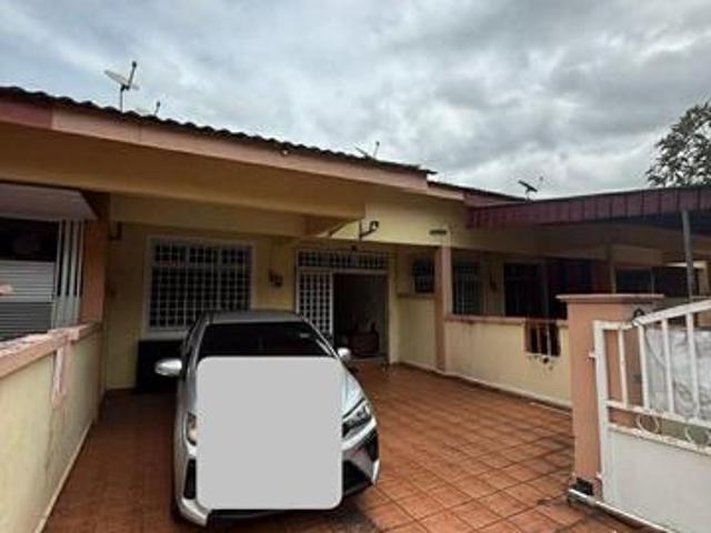 Nice Single Storey Terrace In PD Dataran Segar For Sale