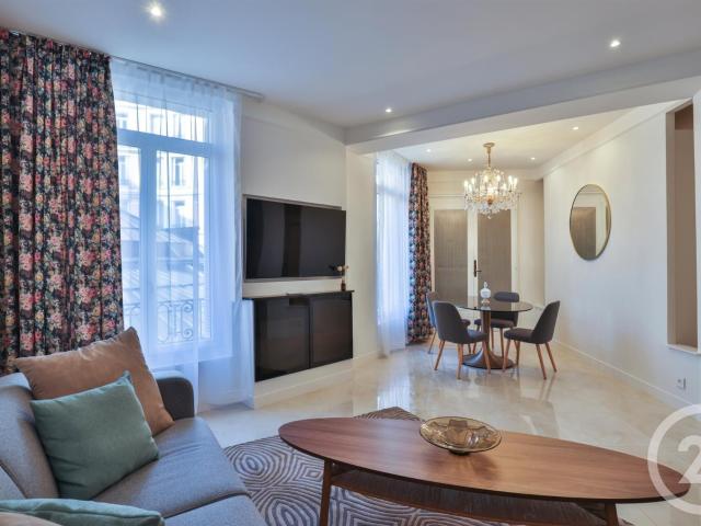 Nice, spacieux et élégant 2 pièces, dans la prestigieuse et. 66m² Nice