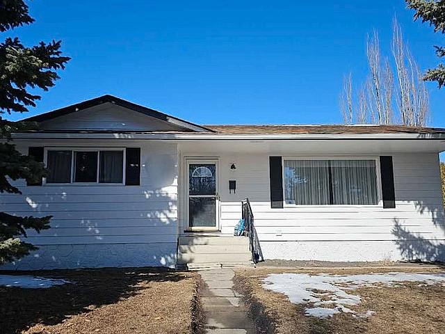Nice Spacious 1 Br Basement Suite In Braeside