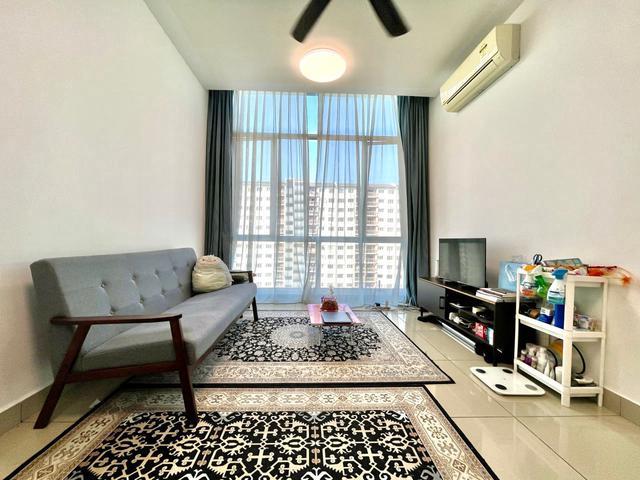 Nice unit 3 Elements Service Residence Seri Kembangan For Sale