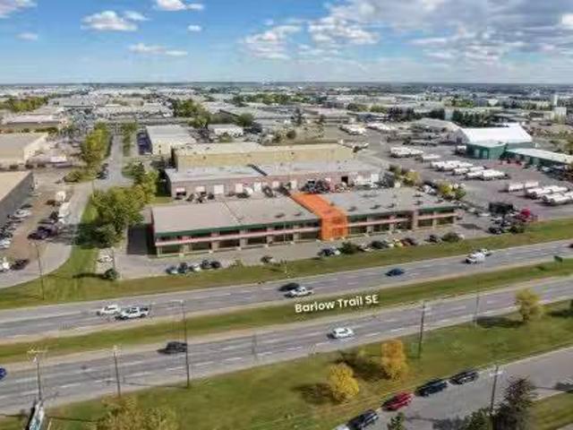 Cozy Unit Avenue Se, Calgary, AB, T2C 4E3 commercial for lea.
