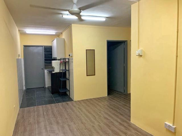 Nice Unit Desa Satu Apartment Kepong KL Below Market