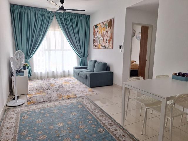 NICE UNIT FULLY FURNISHEDAlanis Residence Kota Warisan Sepang