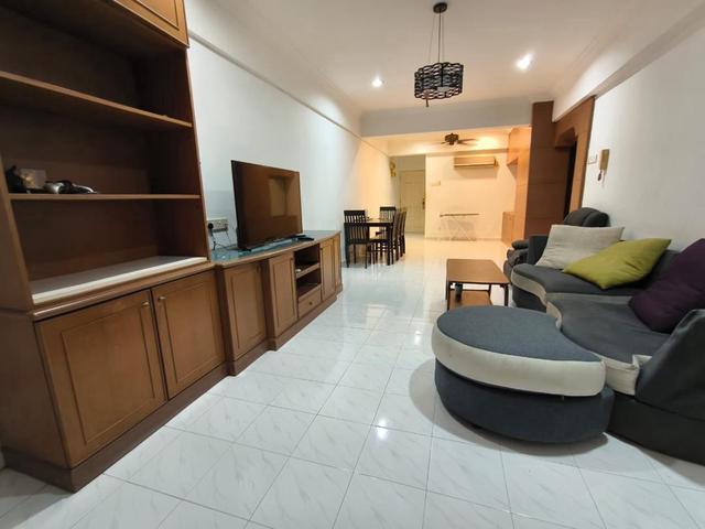 NICE UNIT SELL TO YOU Straits Court Ujong Pasir Bandar Melaka