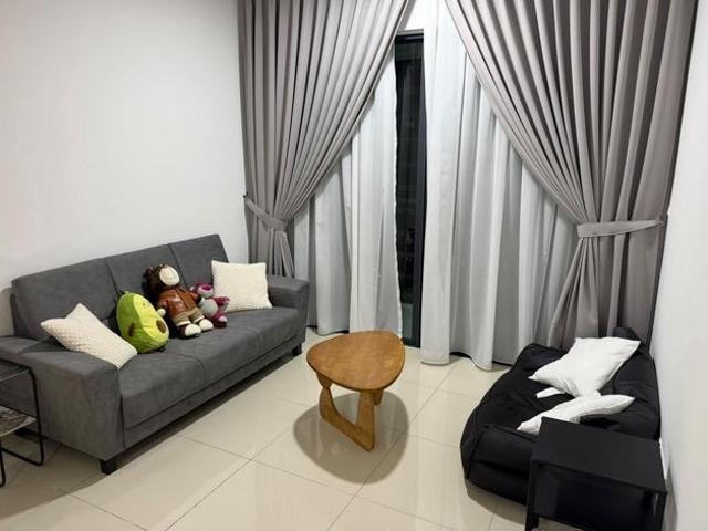 Nice unit partially furnished near greenlane egate Bayan Lepas georget