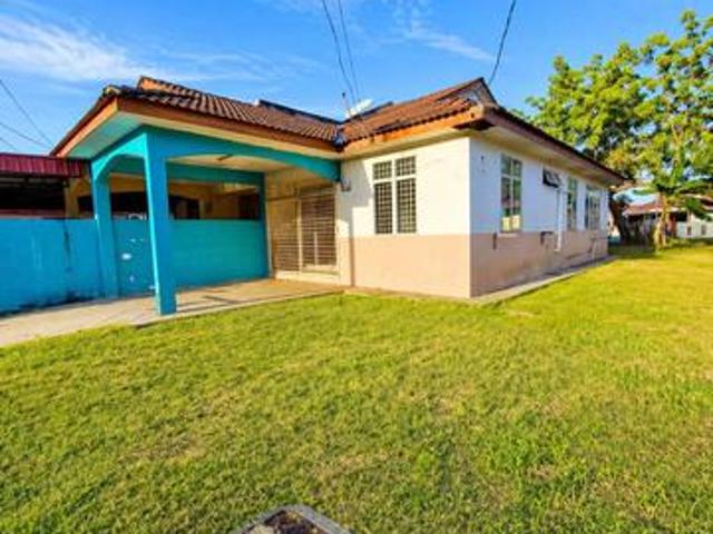 Nice Unit Taman Penaga Semi Detached