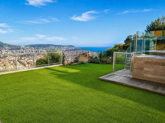 NICE – VUE PANORAMIQUE MER PISCINE GARAGE