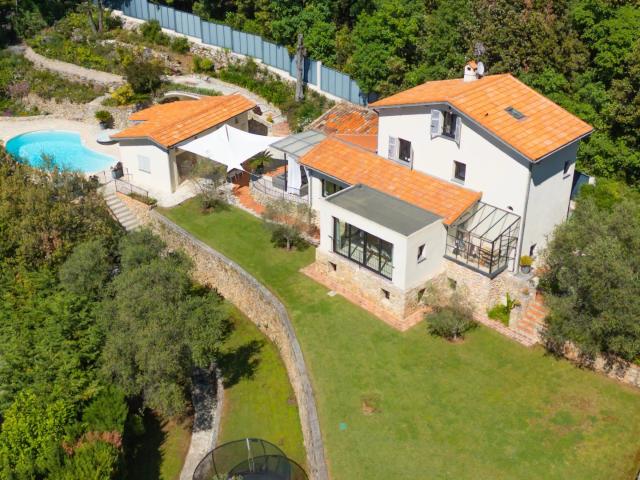 Nice Vinaigrier Villa 8 Pieces 285M² Piscine 223m² Nice