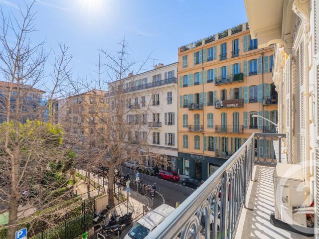 Nice Wilson: Appartement de 190 m², idéalement situé au d. 190m² Nice