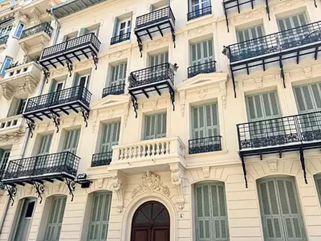 Nice 06000 Achat / Vente appartement 1 pièce t1 au dernier étage