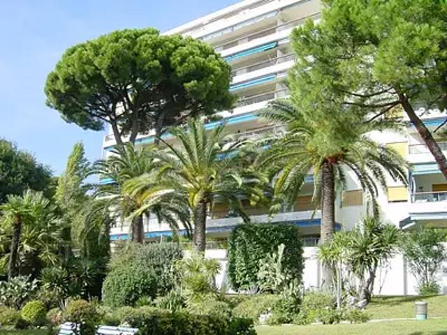 Nice 06000 Achat / Vente appartement 2 pièces t2 terrasse cave