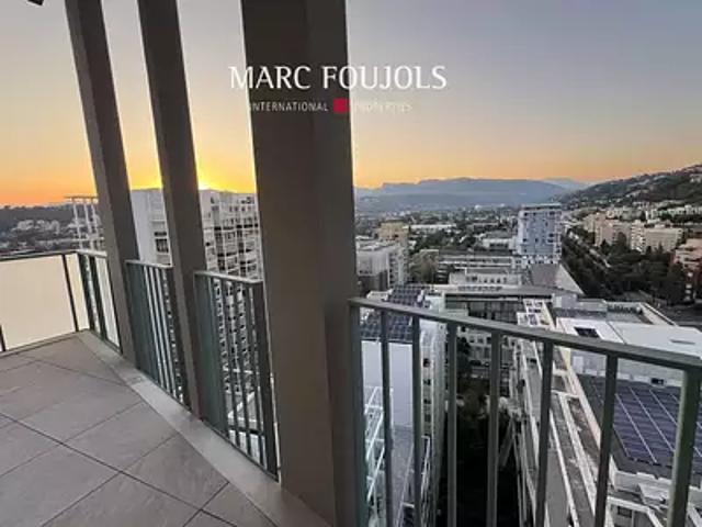 Nice 06000 Achat / Vente appartement 3 pièces t3 au dernier étage