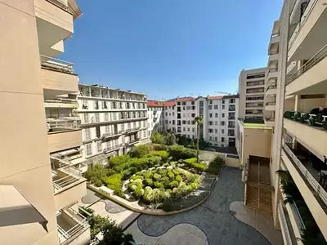 Nice 06000 Achat / Vente appartement 3 pièces t3 terrasse cave
