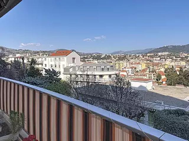 Nice 06000 Achat / Vente appartement 3 pièces t3 terrasse cave