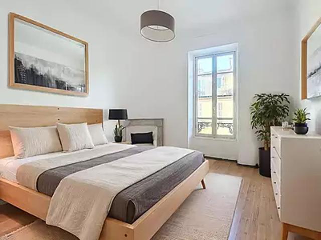 Nice 06000 Achat / Vente appartement 5 pièces t5 au dernier étage