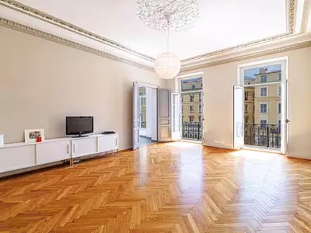 Nice 06000 Achat / Vente appartement 6 pièces t6 parking