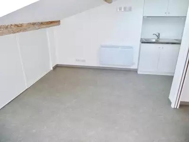 Nice 06000 Location appartement 1 pièce t1 au dernier étage