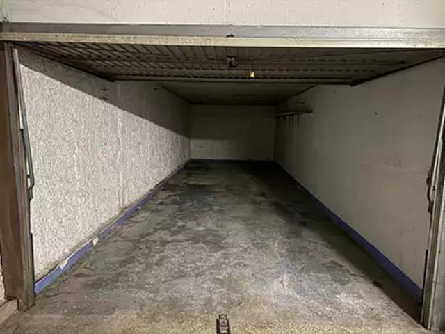 Nice 06000 Location parking