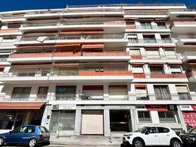 Nice 06100 Achat / Vente appartement 2 pièces t2