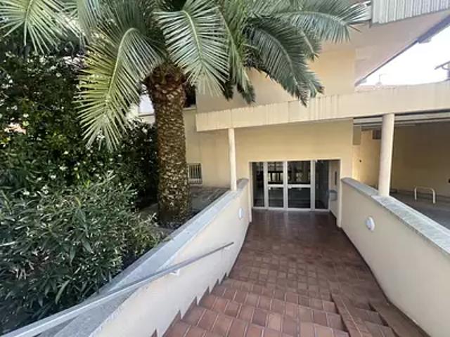 Nice 06100 Achat / Vente appartement 2 pièces t2